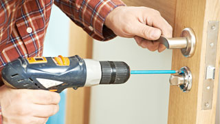 Automotive Locksmith at 02445, Massachusetts